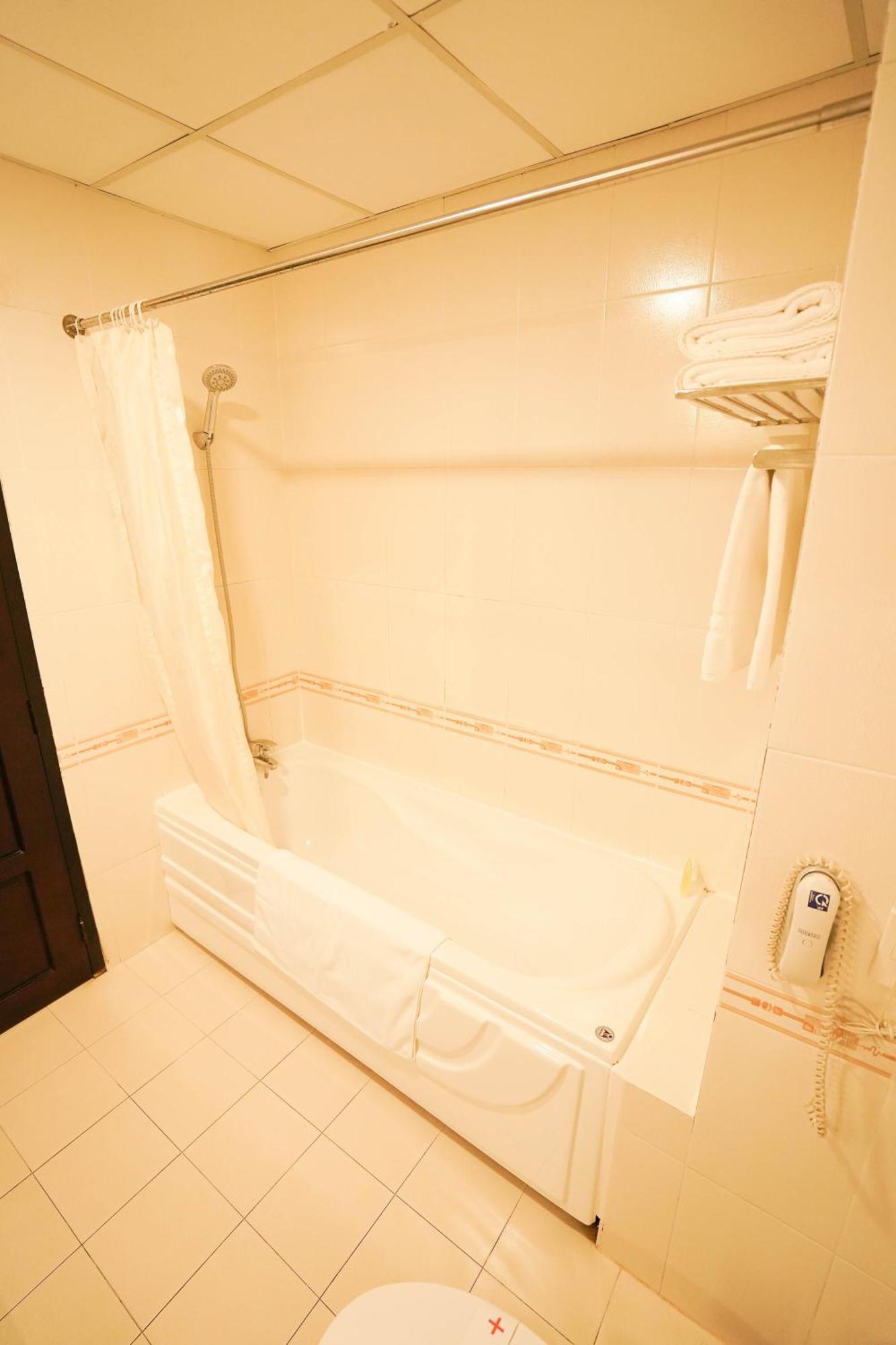 Khách sạn Hoa Binh 1 3*